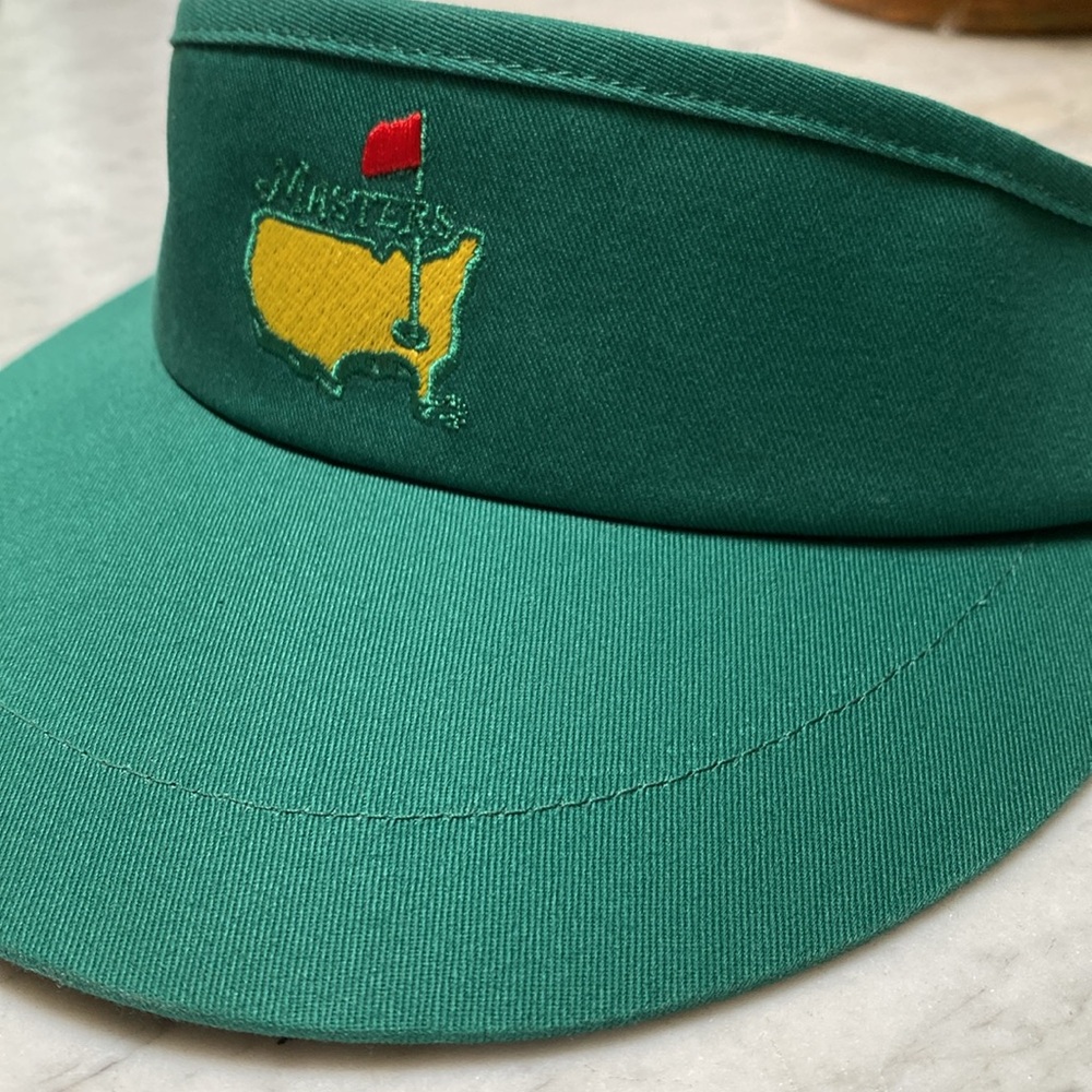 NWT authentic Masters Green Visor